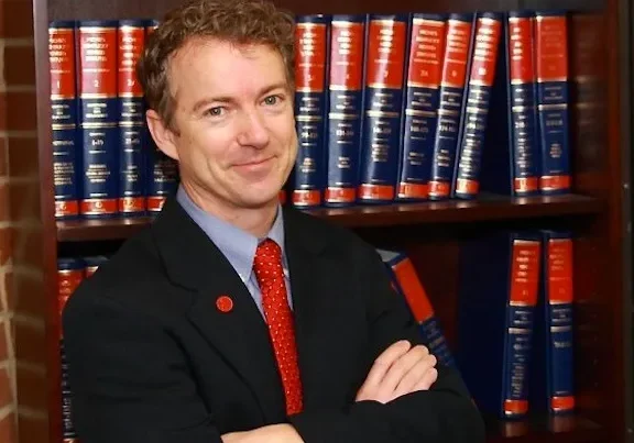 randpaulbookshelf_616